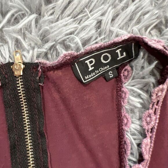 POL Womens Tunic Tank Top Lace Trim Stone Wash Peplum Small Burgundy - Picture 4 of 10